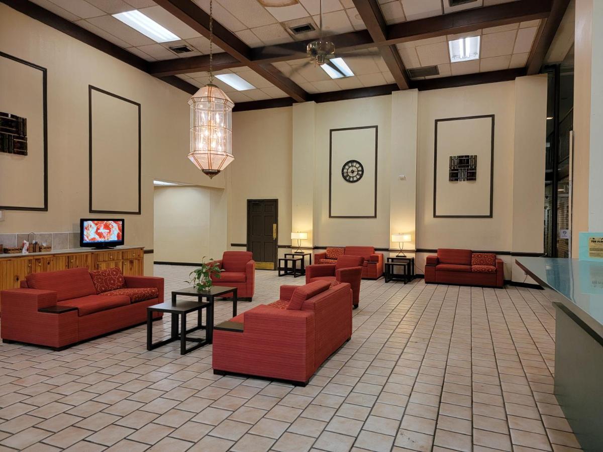 Rest Inn - Extended Stay, I-40 Airport, Wedding & Event Center Amarillo Eksteriør bilde