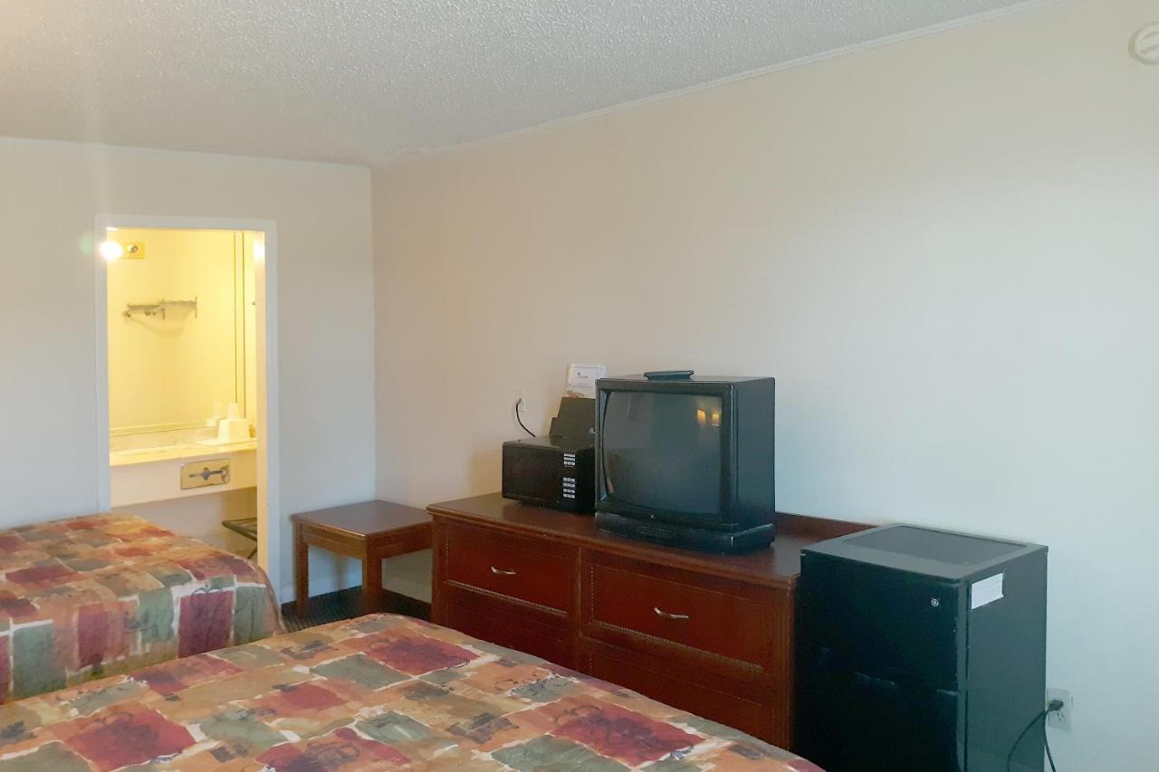 Rest Inn - Extended Stay, I-40 Airport, Wedding & Event Center Amarillo Eksteriør bilde